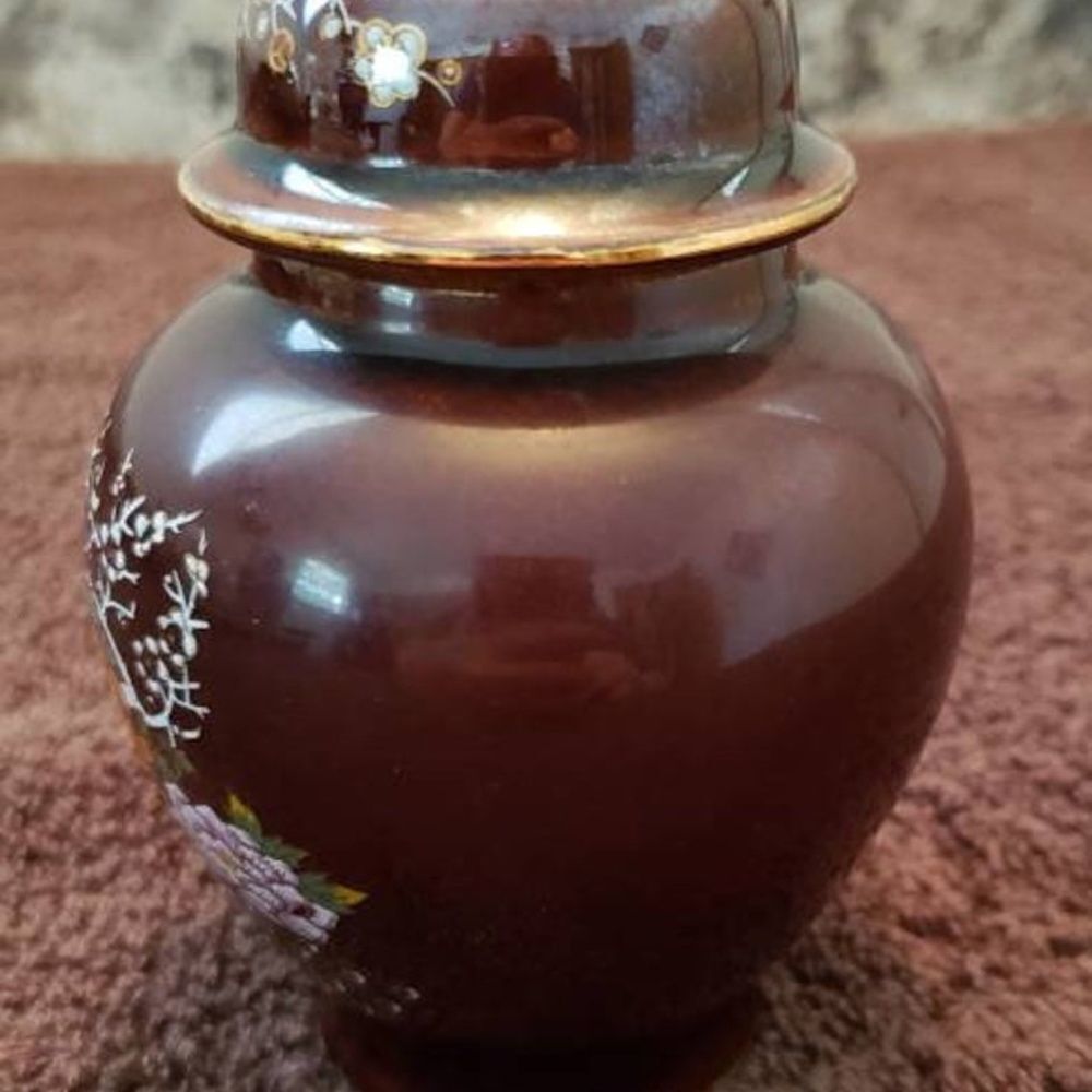 Small Brown Vintage Ginger Jar with Lid - 6" Tall - Picture 3 of 8